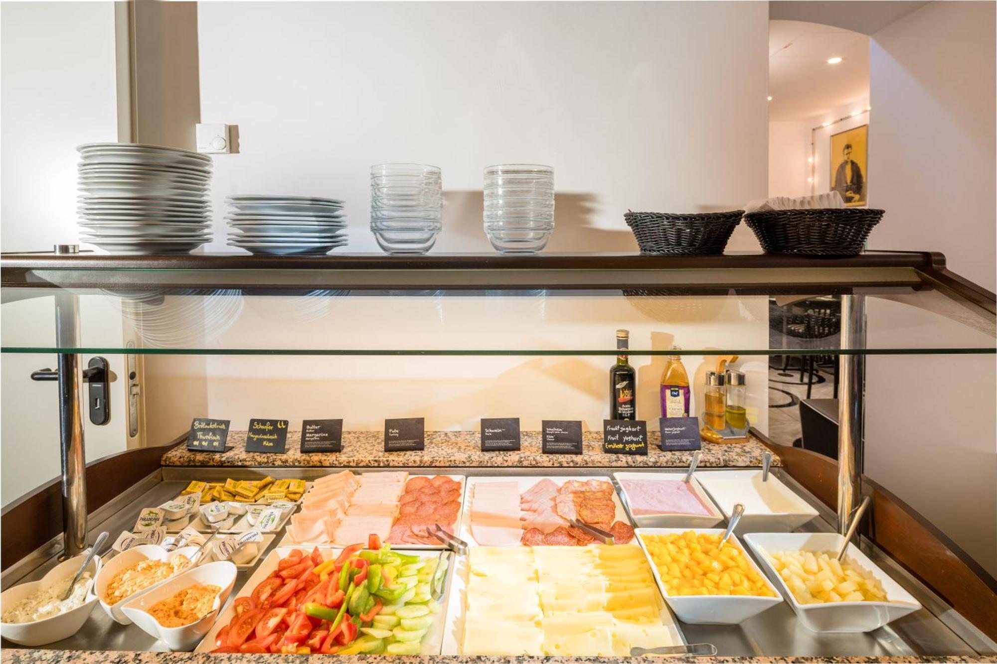 Best Western Plus Celebrity Suites Wenen Buitenkant foto